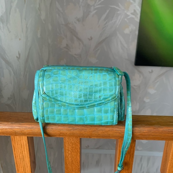 Brighton patent, leather Crossbody bag - Picture 3 of 10